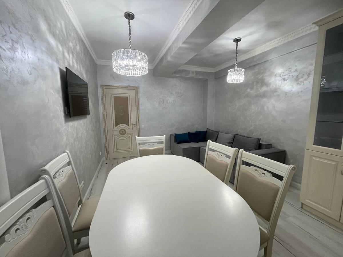 Modern Cozy Ultracentral *